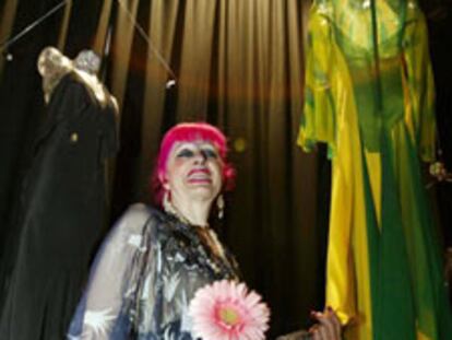 La diseñadora Zandra Rhodes.