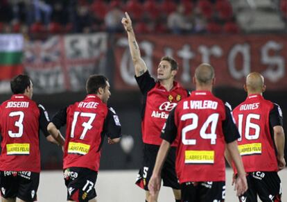 Rubén celebra su gol