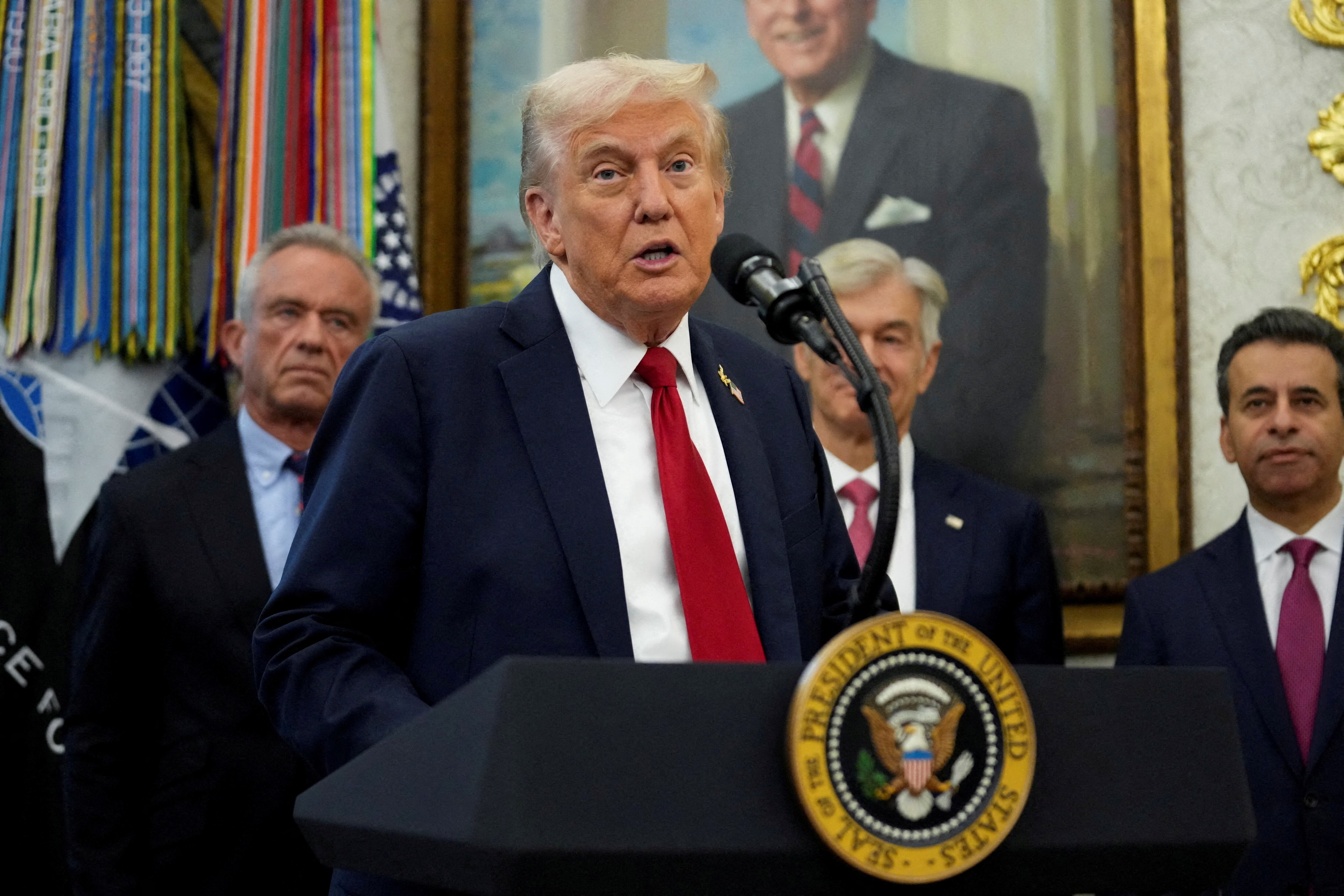 Donald Trump en la Casa Blanca durante el anuncio alcanzado con Pfizer para aplicar la cláusula de nación más favorecida.
