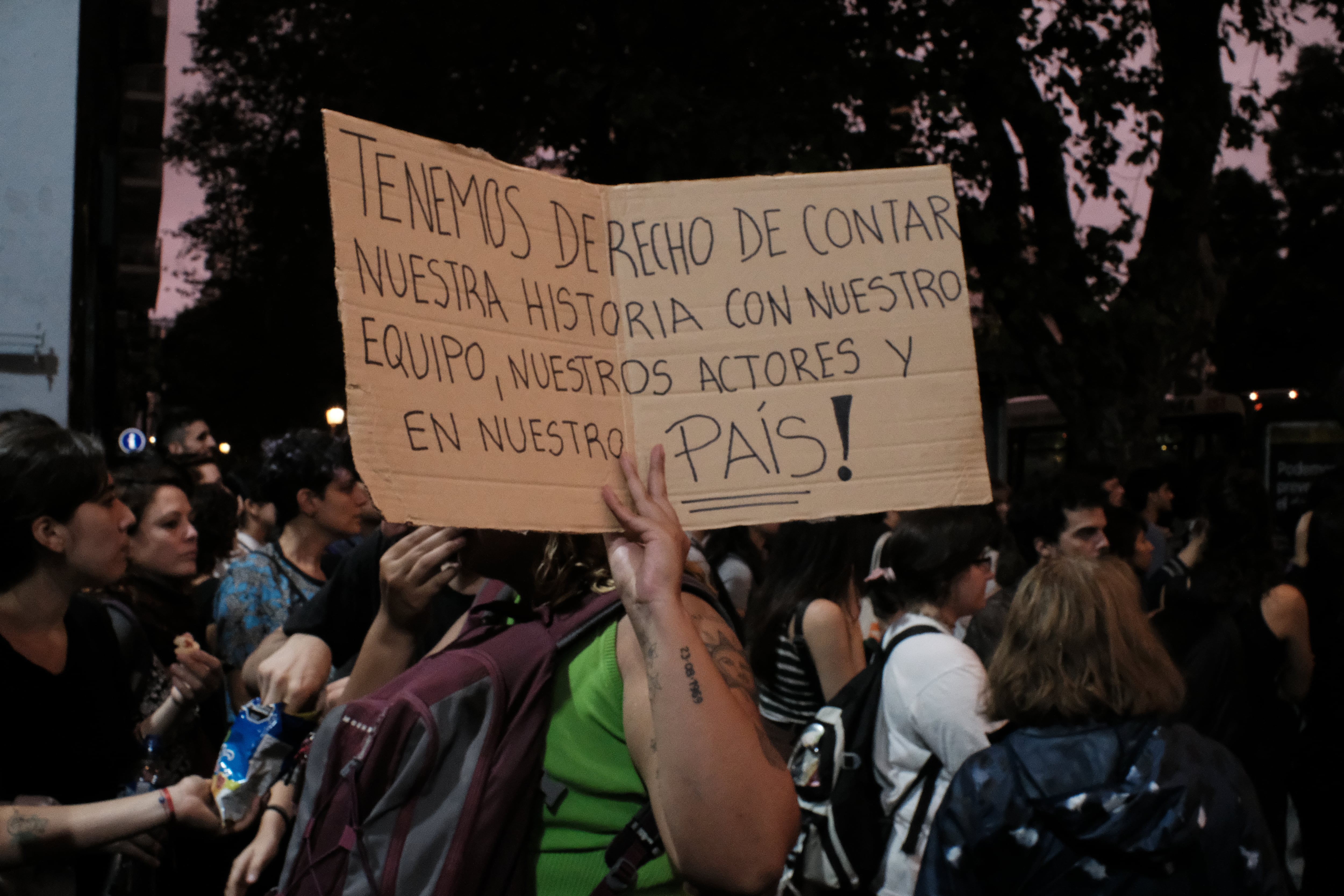 Protesta contra los recortes de financiación al Instituto Nacional de Cine y Artes Audiovisuales (INCAA) de Argentina en 2024.