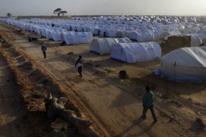 Campamento de ACNUR en la frontera entre Túnez y Libia, en el paso de Ras el Ajdir.