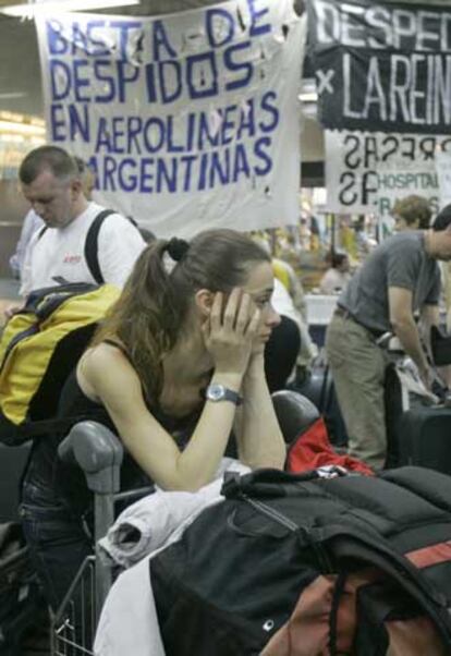 Una pasajera en el aeropuerto de Buenos Aires el pasado 26 de noviembre.