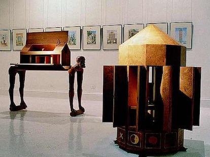 Una de las salas de la exposición &#39;Artífice&#39;, de Guillermo Pérez Villalta, en Sevilla.