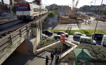 Obras del AVE a su paso por La Torrassa, en 2007.