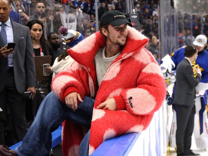 Justin Bieber, fotografiado durante un partido de hockey, el pasado 3 de febrero, en Toronto (Canadá).