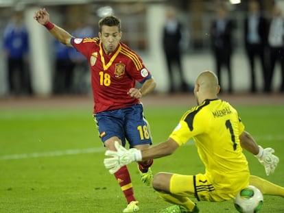 Jordi Alba marca el primer gol de España