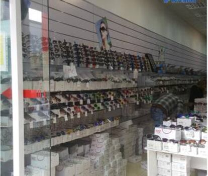 Uno de los locales registrados en el que se vendían las gafas falsificadas.