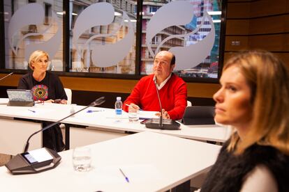 Reunión del EBB del PNV por videoconferencia en la sede de Sabin Etxea de Bilbao.