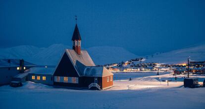 La ciudad de Longyearbyen, en Svalbard, cerca del Polo Norte, escenario en el que se inspira la serie ‘Fortitude’.