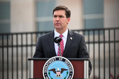 O secretário da Defesa, Mark Esper, em seu discurso pelo 11 de setembro de 2020, no Pentágono.