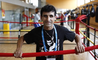 El boxeador Lahcene Zemmouri, voluntario en los Mediterráneos.