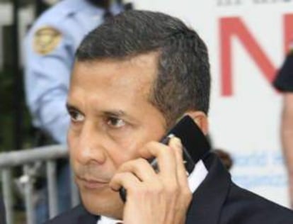 En la imagen un registro del presidente de Perú, Ollanta Humala, quien registra su nivel de aprobación más bajo de su gestión, con un 21%, según una encuesta nacional urbana hecha por la firma GFK. EFE/Archivo