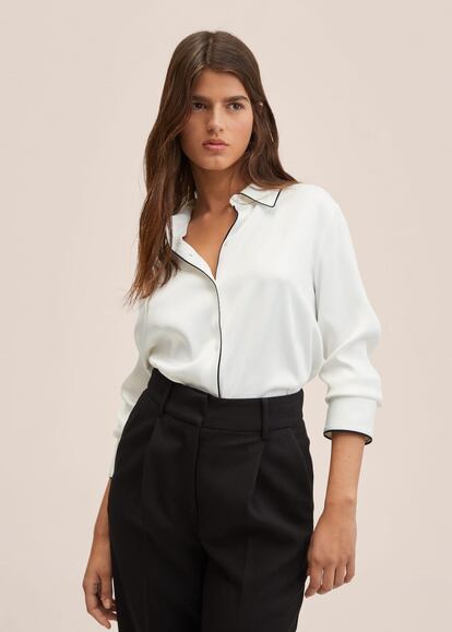 Hace tiempo que el pijama dejó de ser patrimonio exclusivo del dormitorio para conquistar otros terrenos de estilo. Hazte con una camisa como esta de Mango para comprobar por qué.

Antes 39,99€, AHORA 22,99€