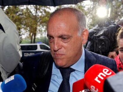 El presidente de LaLiga, origen de la denuncia del supuesto amaño de 2011, dibuja un mundo del fútbol habituado a la corrupción