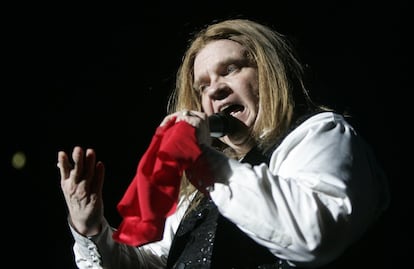 Meat Loaf, durante un concierto Hamburgo (Alemania) en 2007. La vida del msico sufri un colapso cuando muri su madre siendo l an muy joven. Fue cuando decidi trasladarse de Texas a Los ?ngeles y probar sus aptitudes para la msica y la interpretacin.