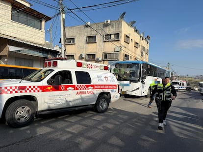 Lugar del ataque en el que tres israelíes han muerto este lunes en Al Funduk, una aldea palestina en el norte de Cisjordania.