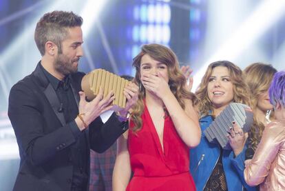 Roberto Leal, Amaia y Miriam, en la final de 'Operación triunfo'.