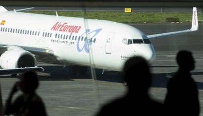 Un avión de Air Europa en el aeropuerto de Tenerife Norte.