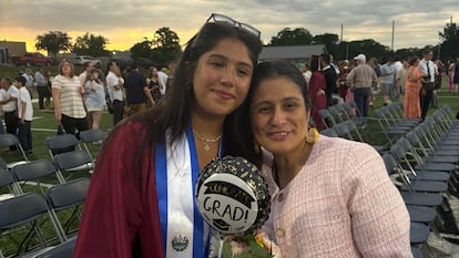 Virginia y su madre, afectada por el TPS, el Estatus de Protección Temporal.
