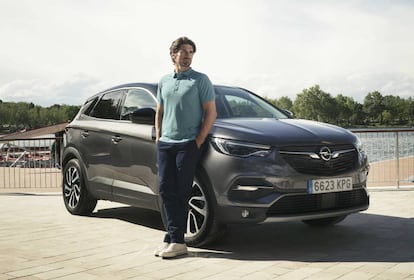 Con sus líneas perfiladas y su actitud poderosa, el Opel Grandland X es puro carácter alemán.