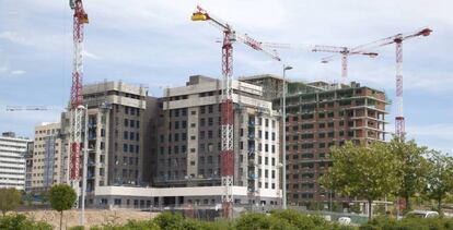 Construcción de viviendas en Madrid.