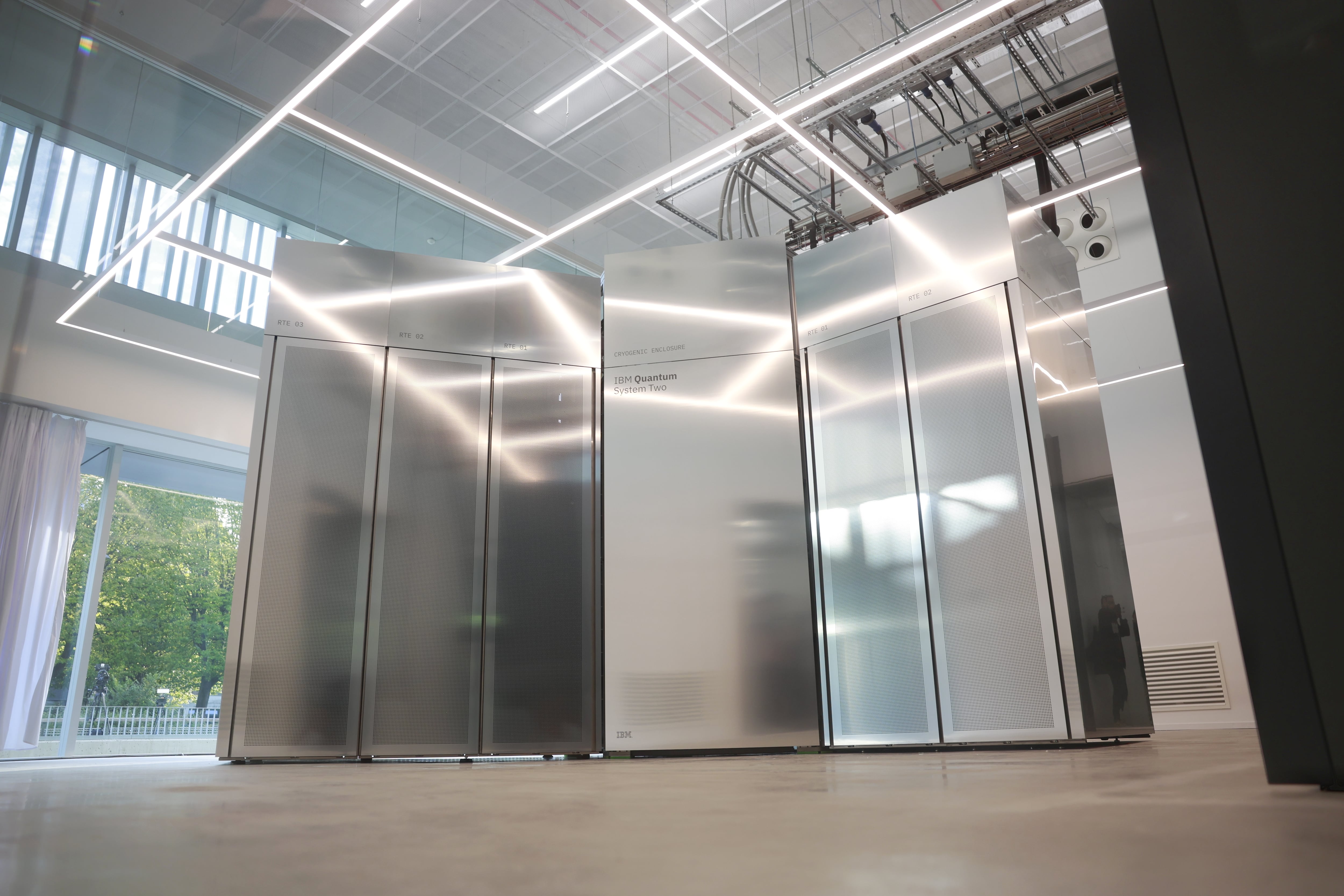 IBM Quantum System Two instalado en San Sebastián.