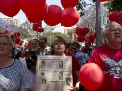 Manifestantes del movimiento 'Octubre Rojo' en una manifestación en Pretoria.
