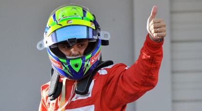 Felipe Massa celebra su segundo puesto en Japón. 