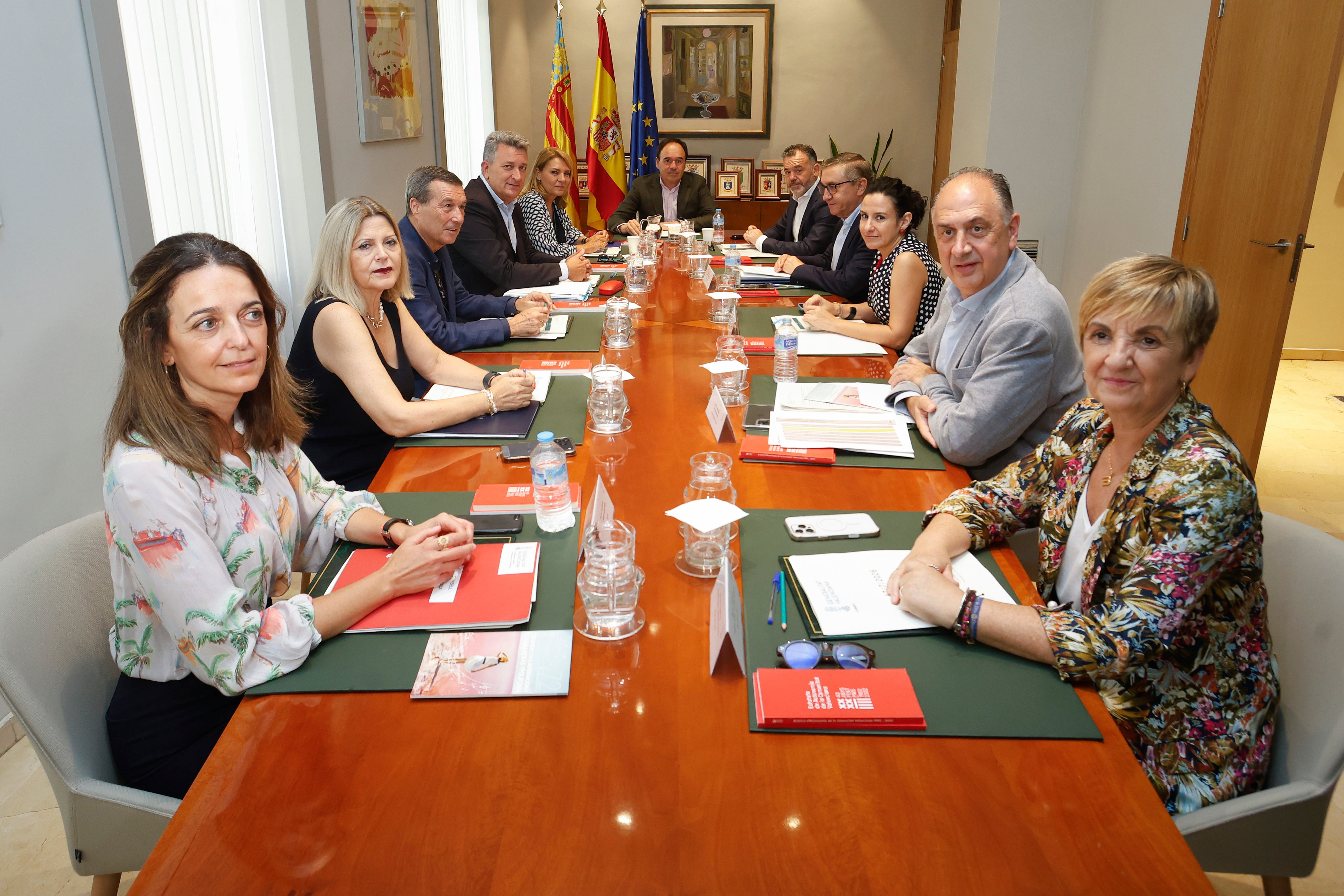 La Generalitat Valenciana sostiene que la “prioridad nacional” que le impone Vox para aprobar sus presupuestos es constitucional