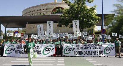 Protesta de los empleados p&uacute;blicos andaluces.