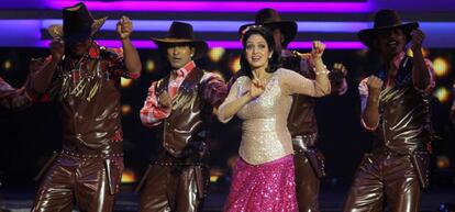 Actuaci&oacute;n durante la gala de los IIFA Awards de 2008.