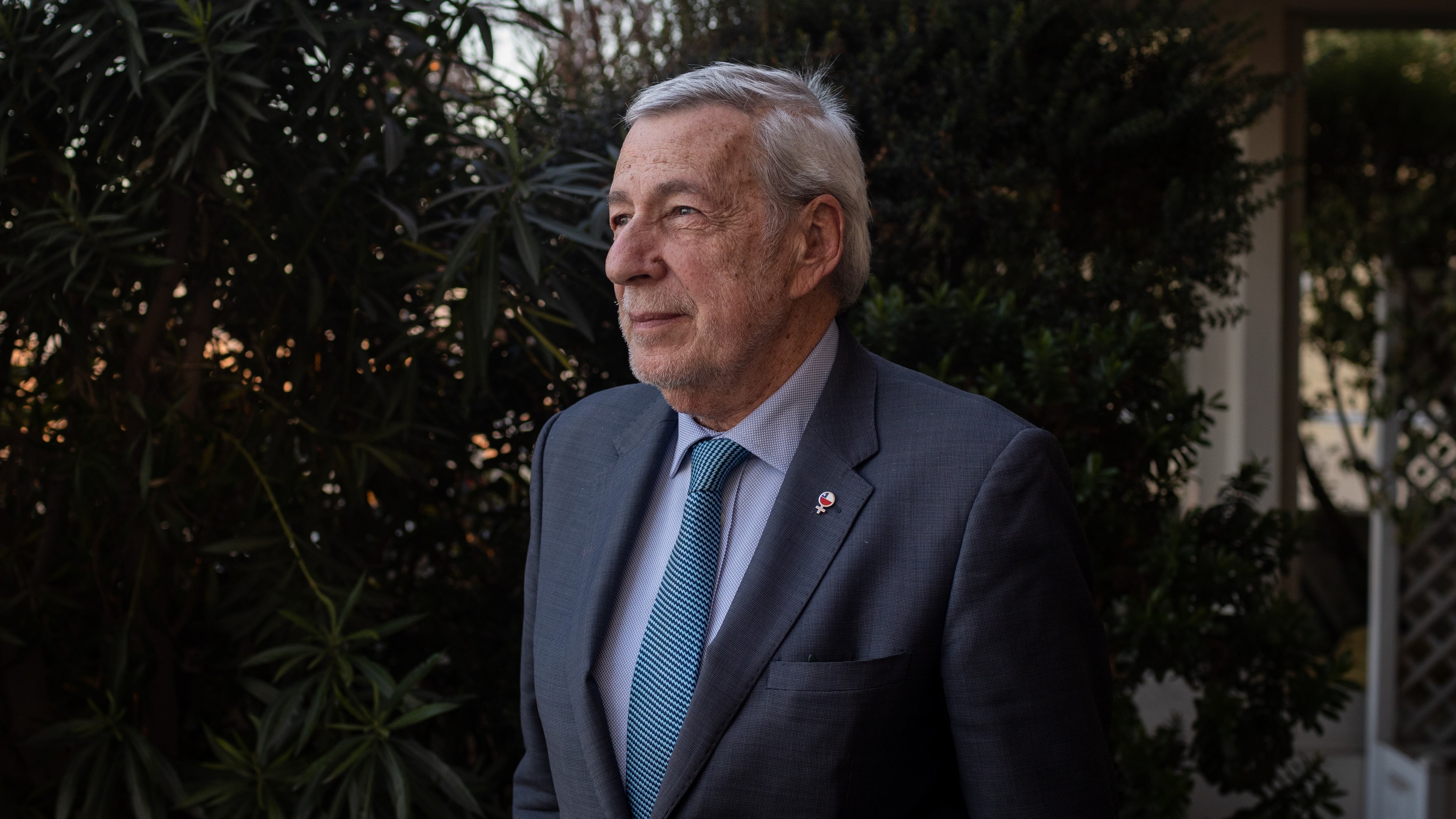 Alberto Van Klaveren en su oficina del Ministerio de Relaciones Exteriores en Santiago (Chile), en junio de 2023.