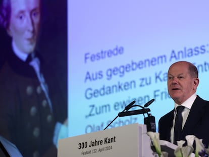 El canciller alemán, Olaf Scholz, en Berlín durante el acto de homenaje a Kant.