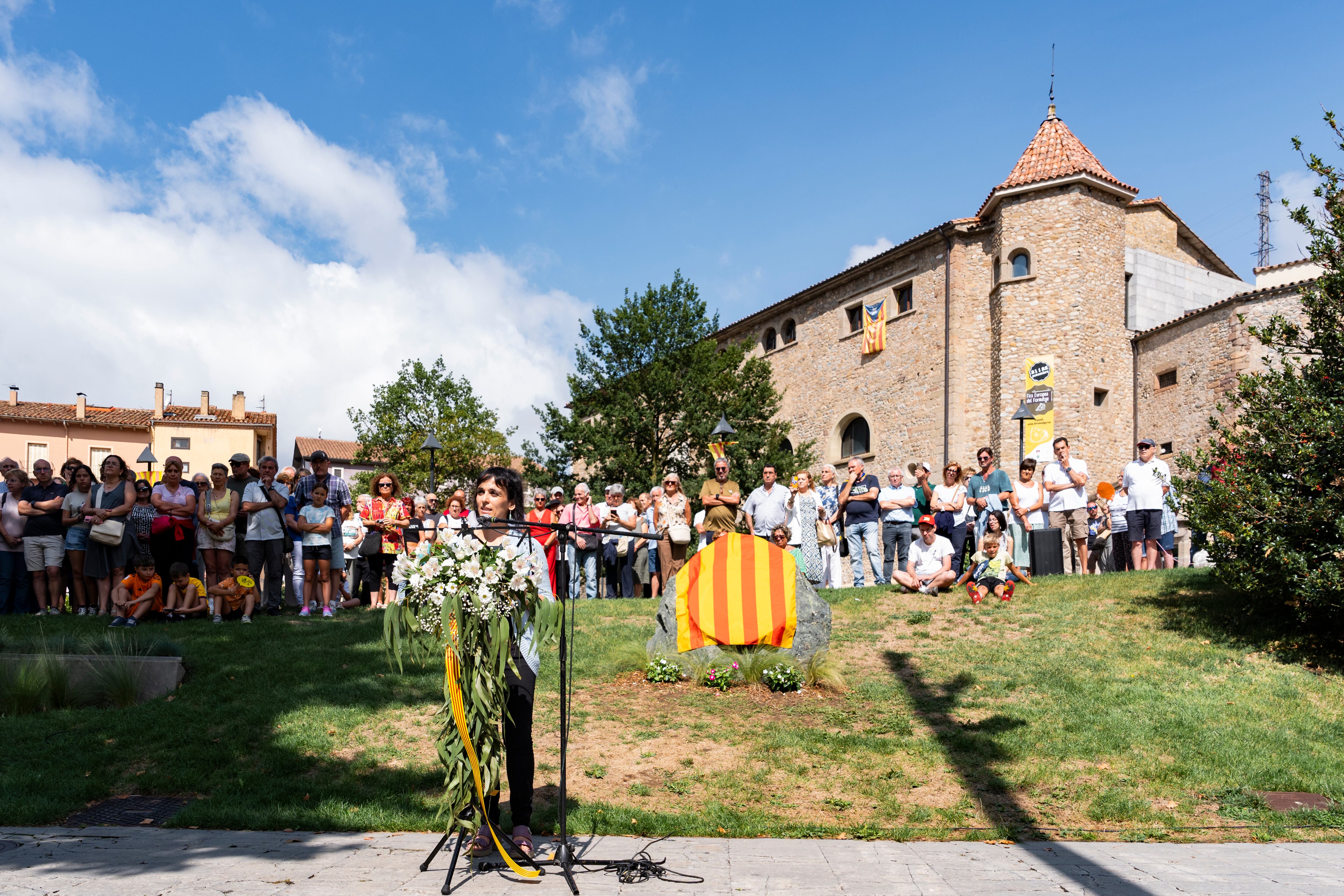 Ripoll, cuna de los autores del 17-A, rinde homenaje por primera vez a las víctimas 