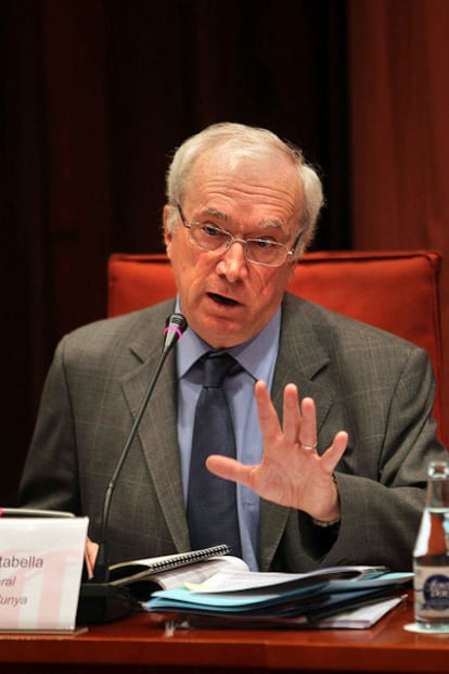 El interventor general de la Generalitat, Josep Maria Portabella, durante su comparecencia en la comisión sobre el caso Palau.