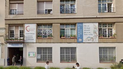 Entrada de la escuela Sagrat Cor Port Pienc de Barcelona.