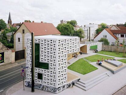 La biblioteca de Magdeburg, de KARO* with Architektur+Netzwerk.
