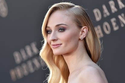 Sophie Turner en la premiere de 'Fénix Oscura'.