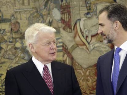 Rei Felipe VI recebe o presidente de Islândia, Ólafur Ragnar (à esq.).