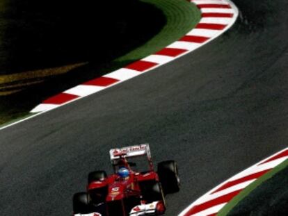Fernando Alonso, ayer en el circuito de Montmeló.