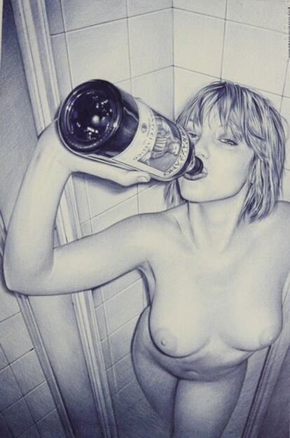 'Giuliadrinkstheclassics' (2012). Bolígrafo Bic azul sobre papel.