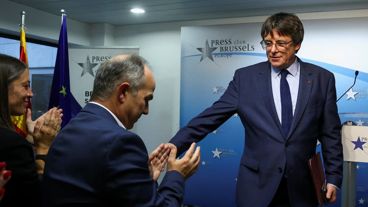 El PSOE y Junts pactan la investidura de Sánchez y cierran el acuerdo ...