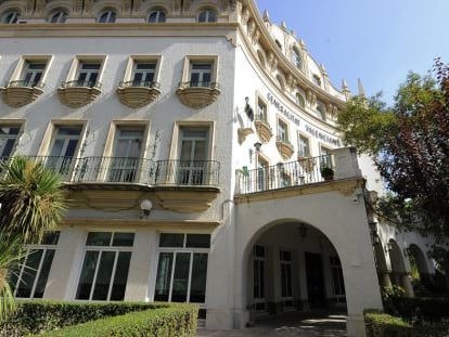 El edificio de La Cig&uuml;e&ntilde;a, en Valencia, que el Consell ha puesto en venta.