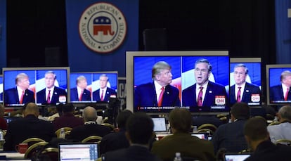 Donald Trump y Jeb Bush durante un debate de la campa&ntilde;a republicana.