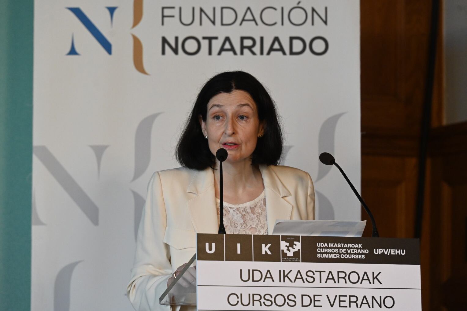 Concepción Pilar Barrio Del Olmo, presidenta dle Notariado, en la inauguración del curso Vivienda: del diagnóstico a la acción. Propuesta de solución para un problema apremiante, organizado por Fundación Notariado en el Palacio de Miramar de San Sebastián