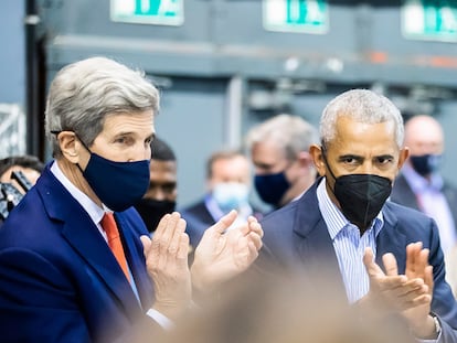 John Kerry y Barack Obama en la cumbre del clima de Glasgowy, este lunes.