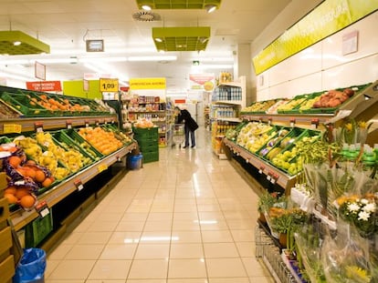 Interior de un supermercado.