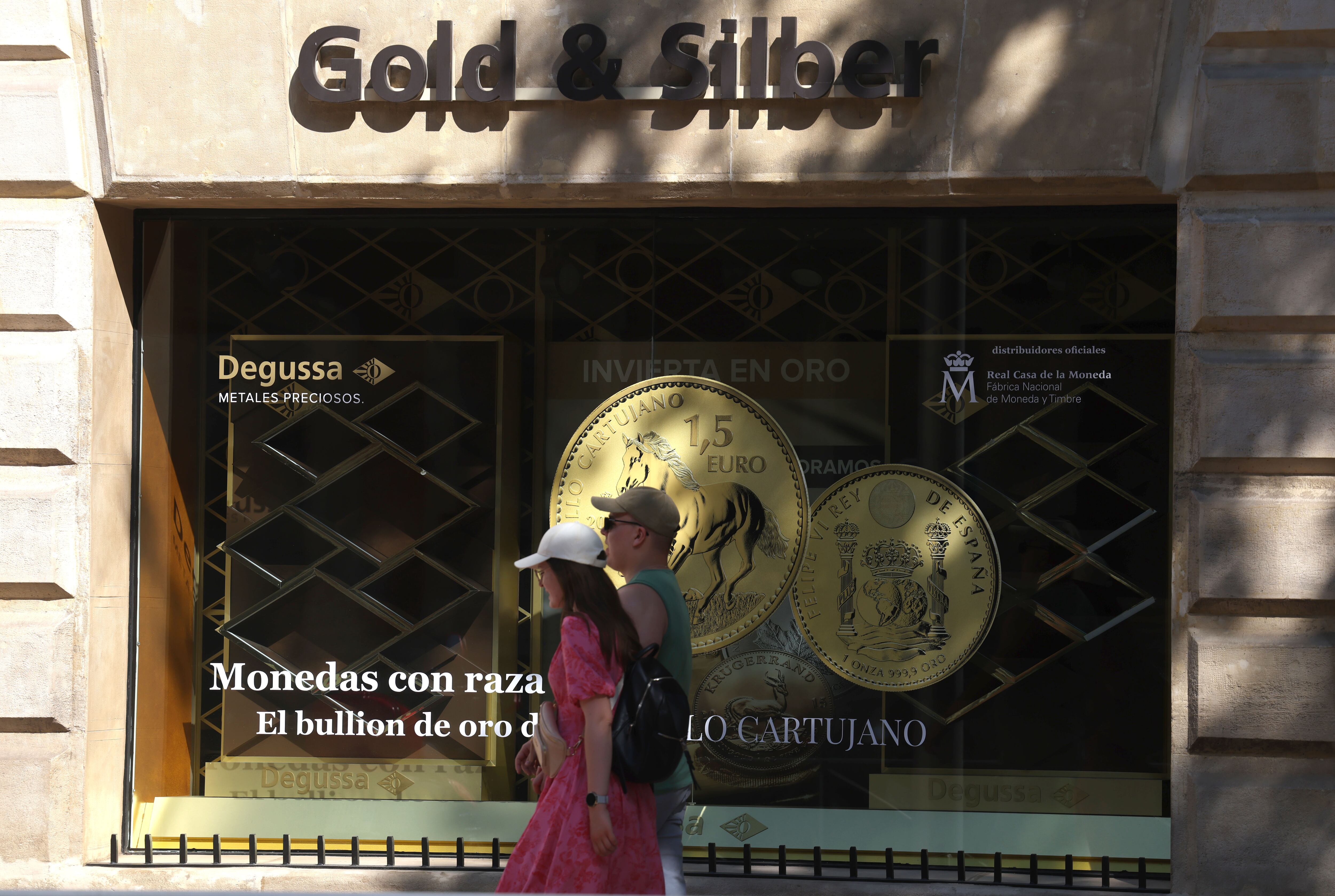 Establecimiento de compra y venta de oro de Degussa en Madrid, este jueves.