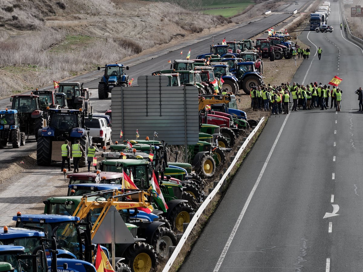 Las protestas de los agricultores se desvinculan de 6F en su segunda semana  en las calles | Economía | EL PAÍS