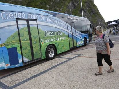 El autobús eléctrico en la presentación de esta mañana..